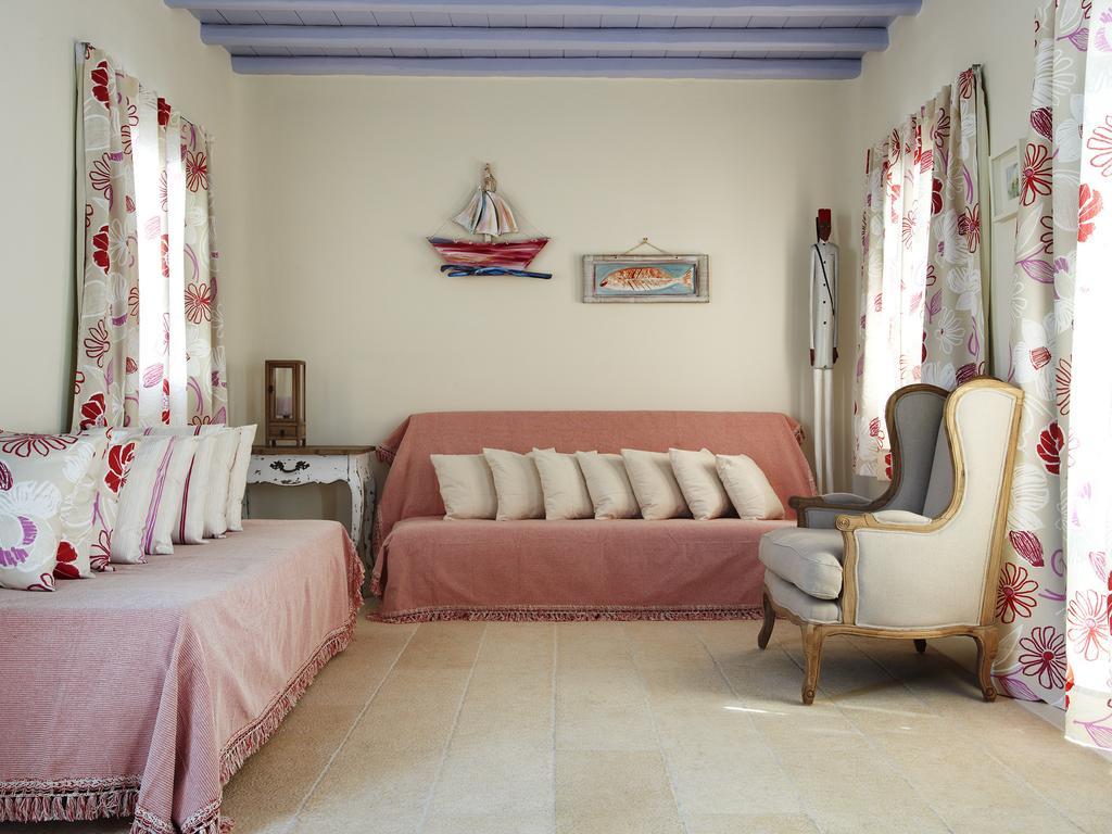 Gt Luxury Suites Ornos  Zimmer foto