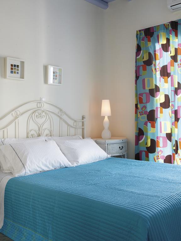 Gt Luxury Suites Ornos  Zimmer foto
